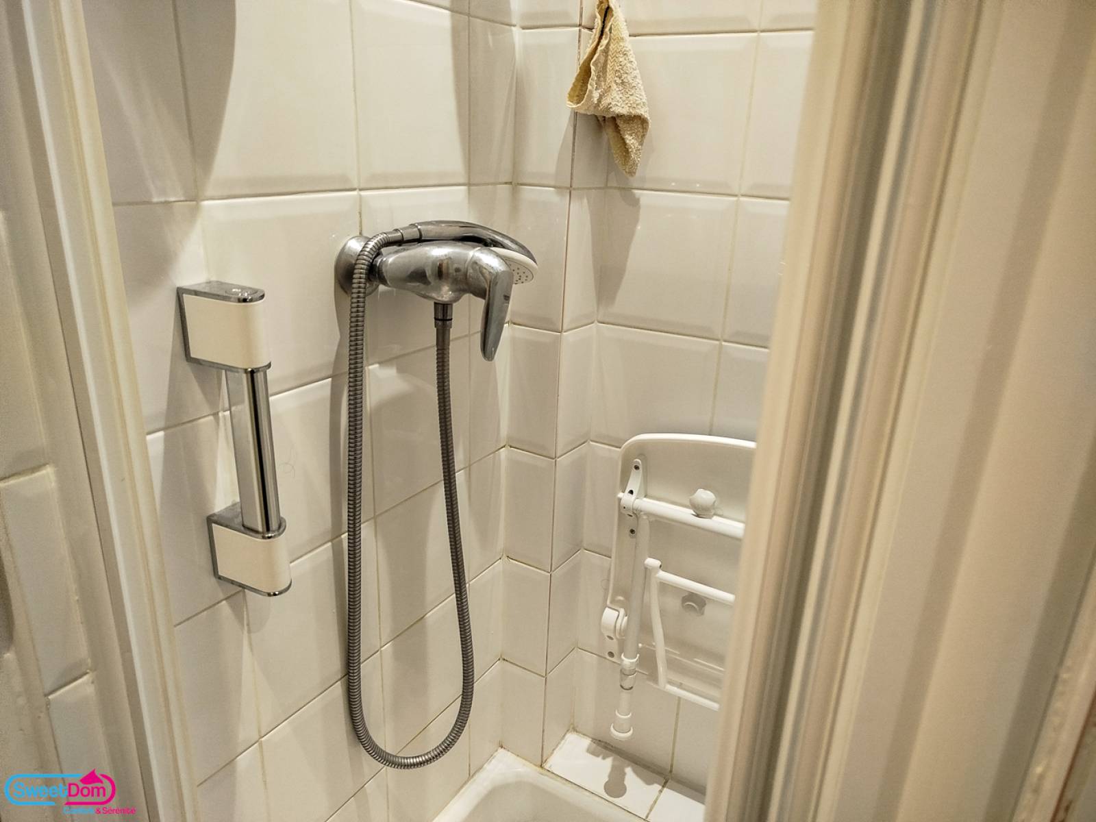 Adapter la douche existante afin qu'elle soit plus sécurisée à Paris (75020)