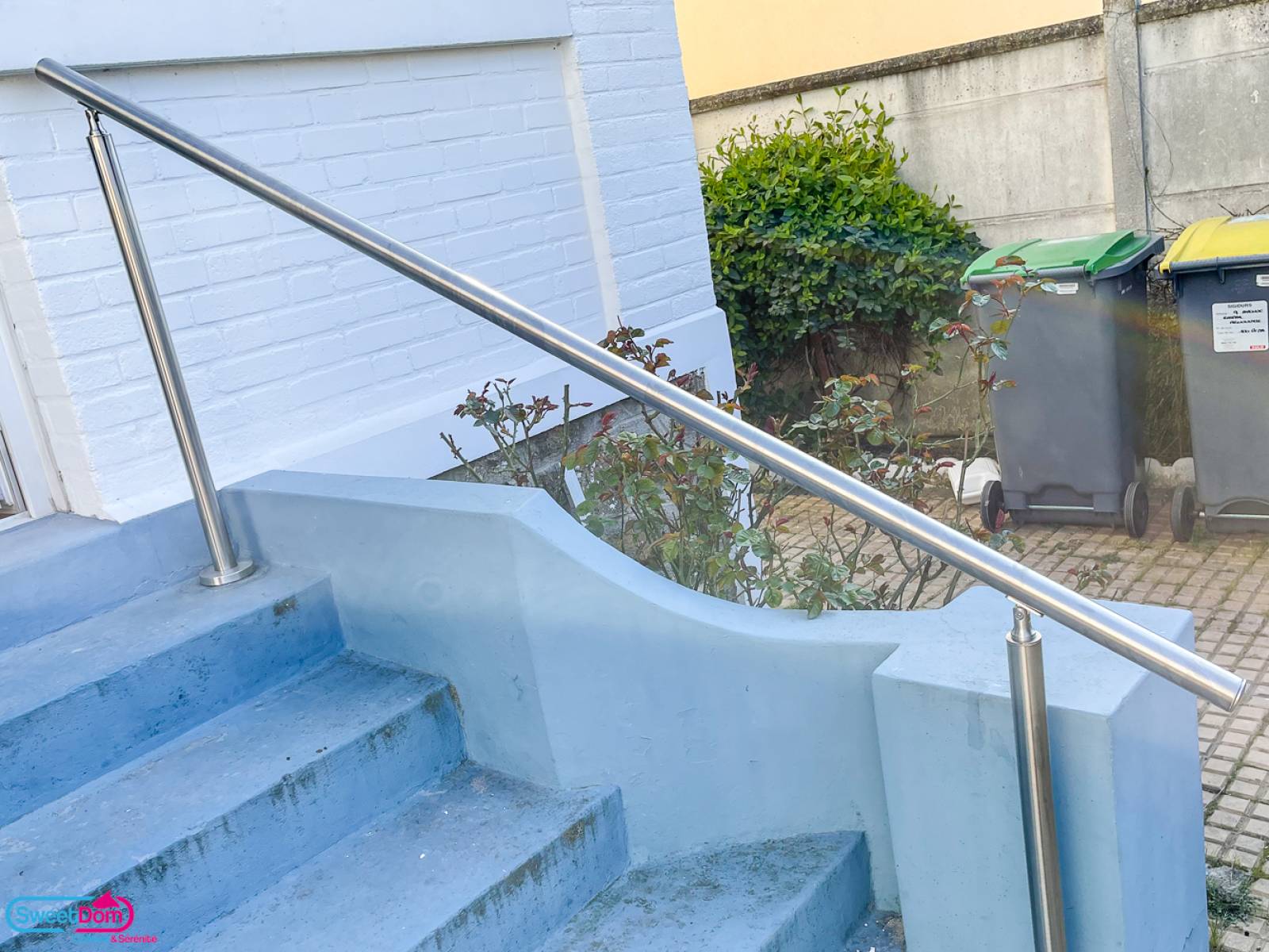 Mise en place de main courante pour sécuriser l'escalier à Arnouville (95)