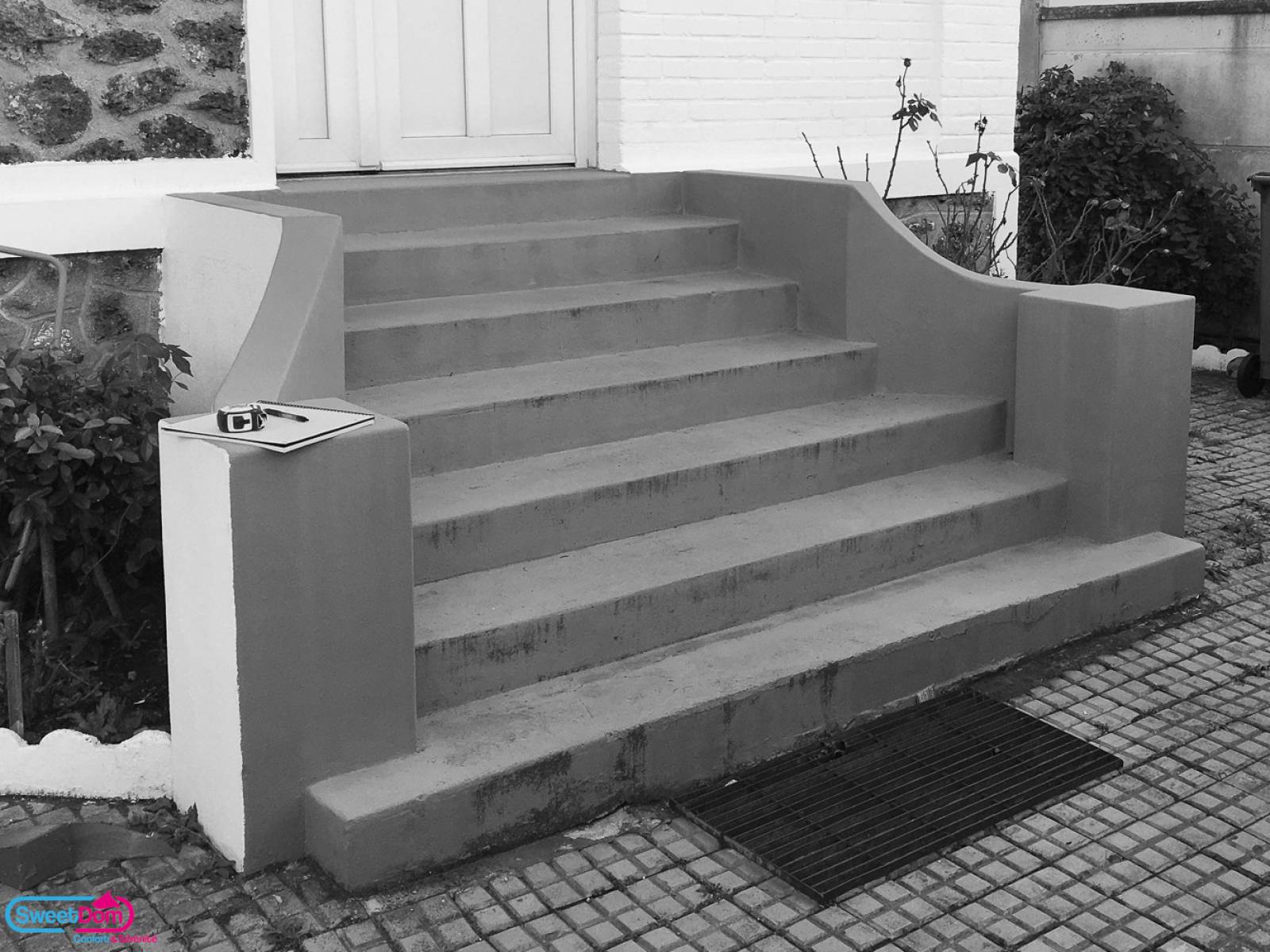 Franchir des marches non sécurisés à l'entrée de la maison à Arnouville (95)