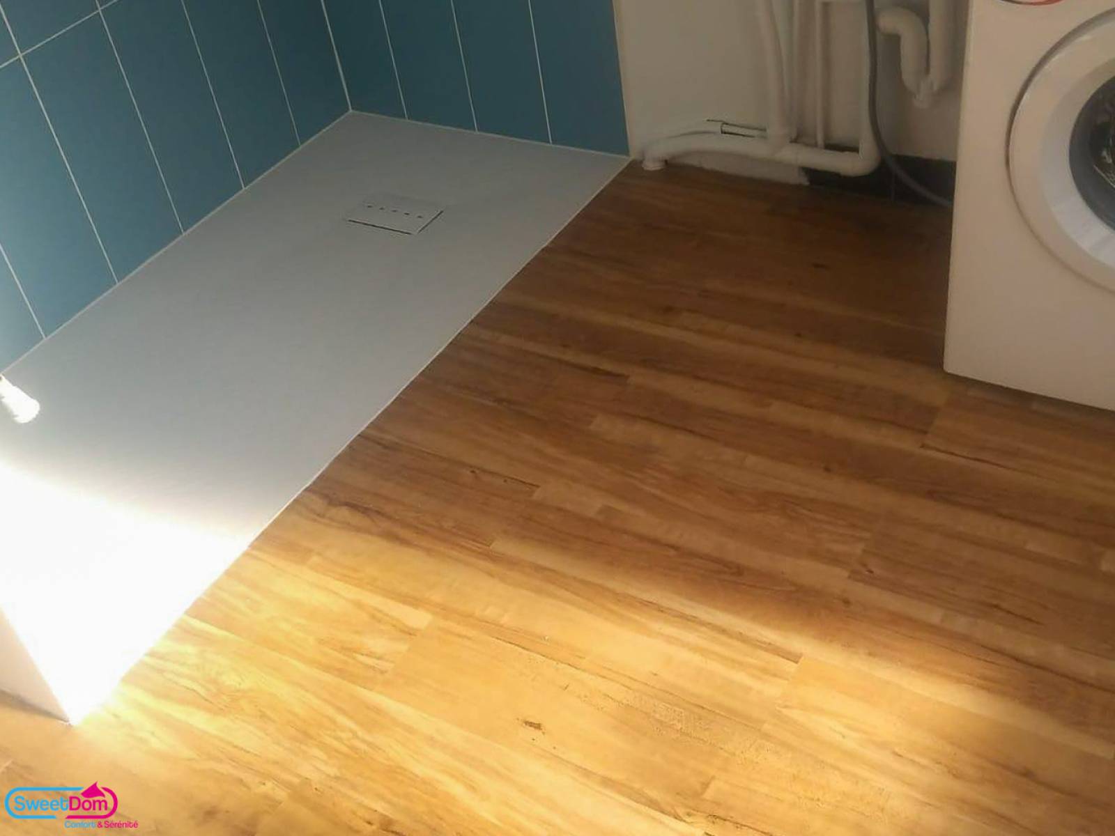 Poser un sol antidérapant esthétique dans la salle de bains à Montreuil (93100)