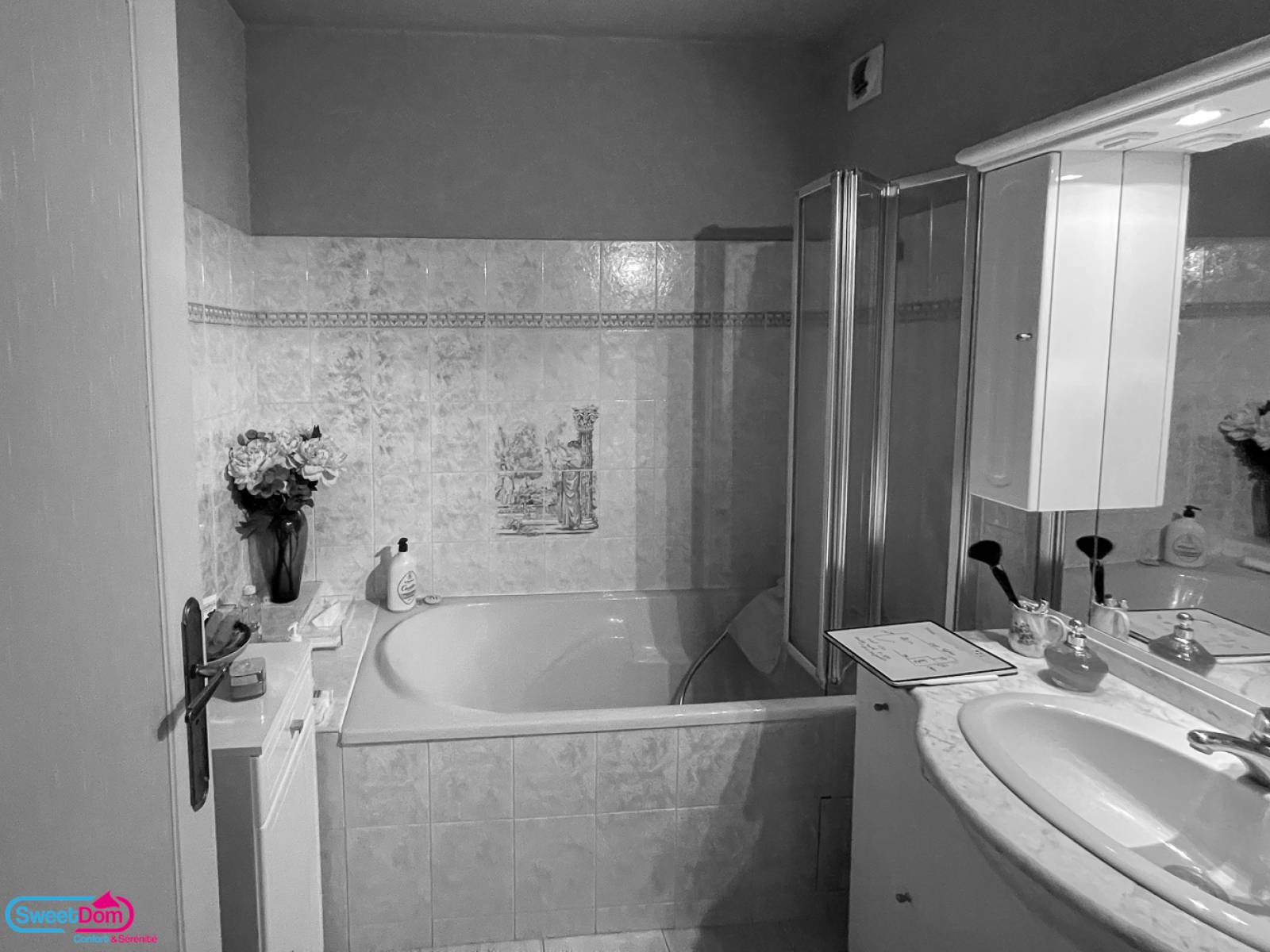 Garder le meuble vasque et remplacer la baignoire à Chevilly-Larue (94550)