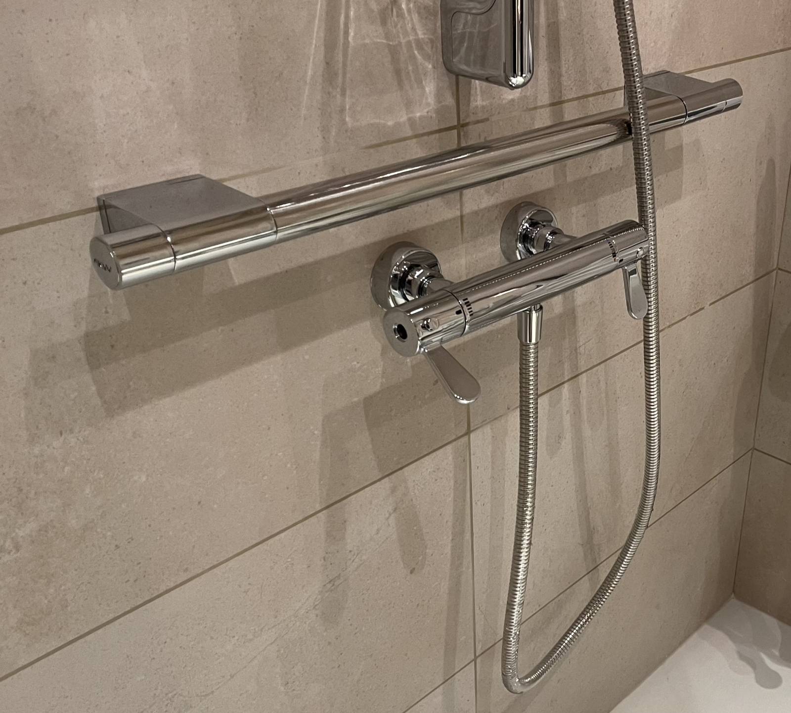 Mitigeur AKW Arka installé par SweetDom