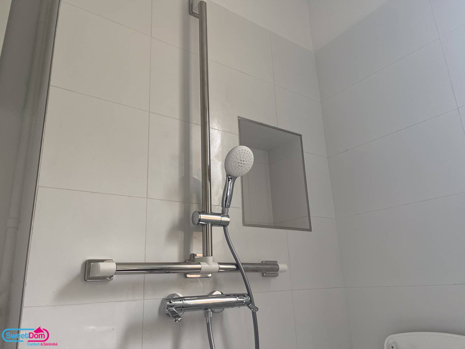 Installer une niche de rangement carrelée dans la douche au Plessis-Robinson (92350)
