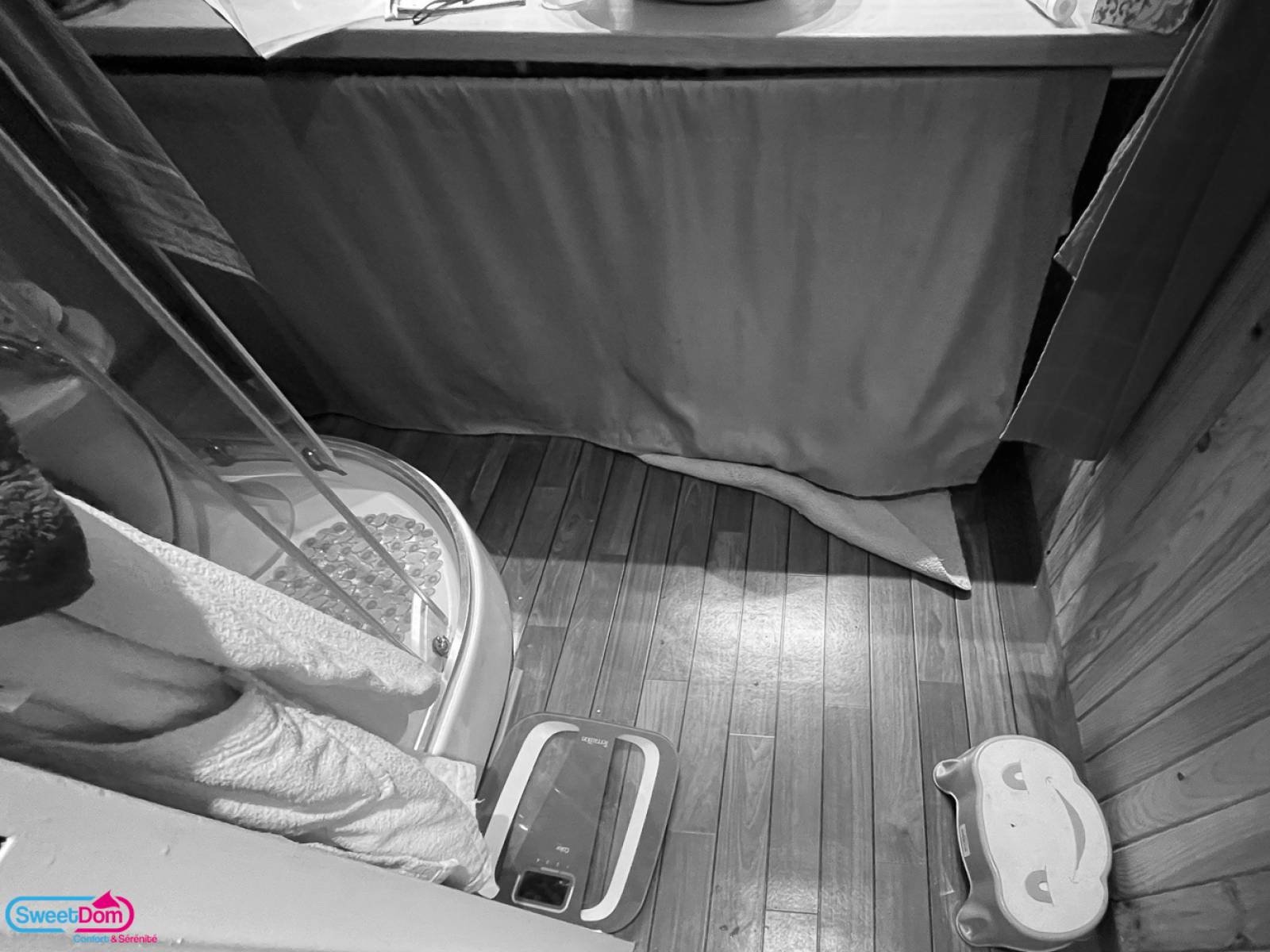 Changer sa douche en angle par une douche avec panneaux muraux à Sucy-en Brie (94370)