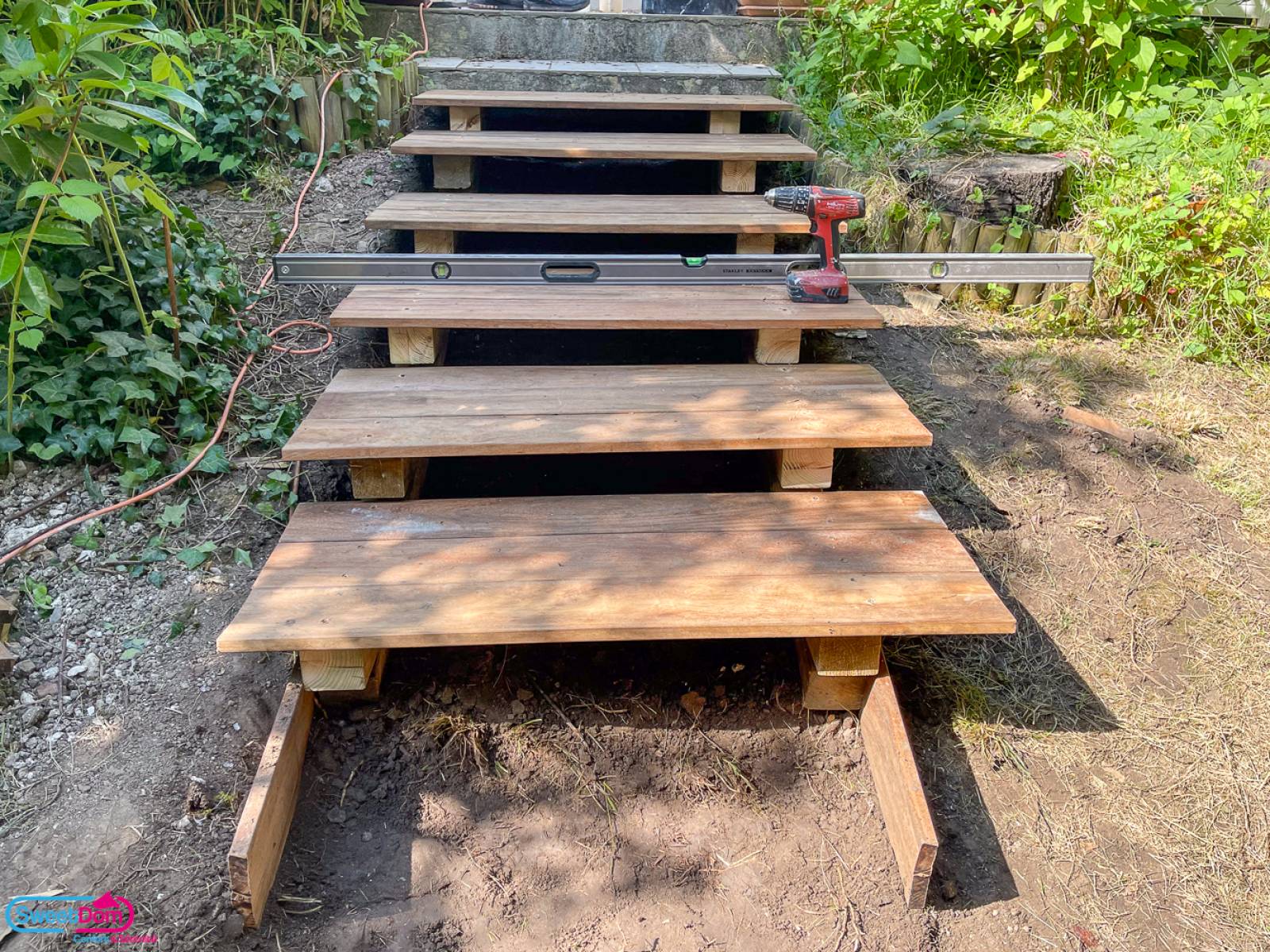 Mettre en place les marches pour la création d'un escalier à Montrouge (92120)