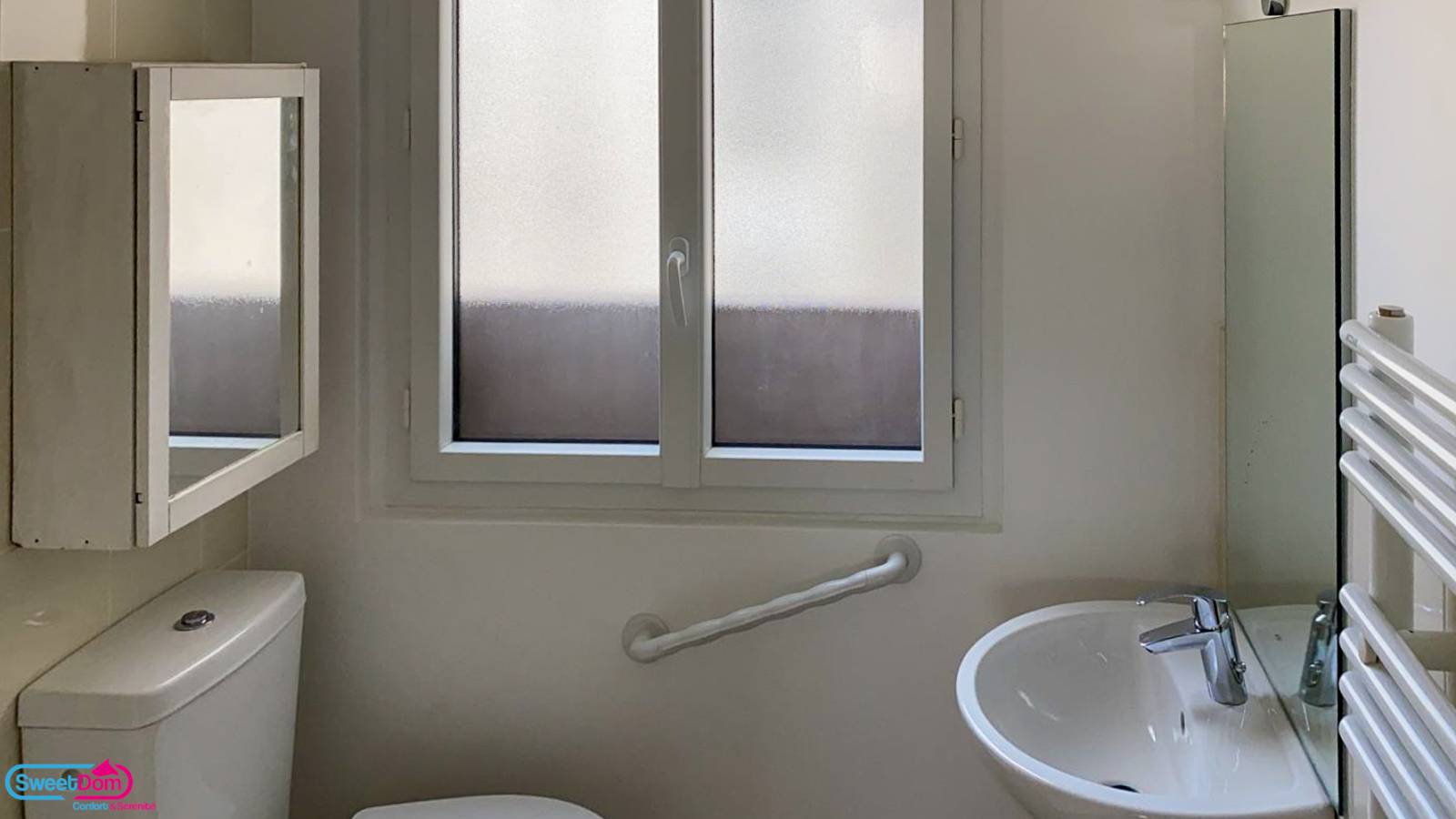 Avoir une salle de douche avec lavabo et WC à Villejuif (94800)