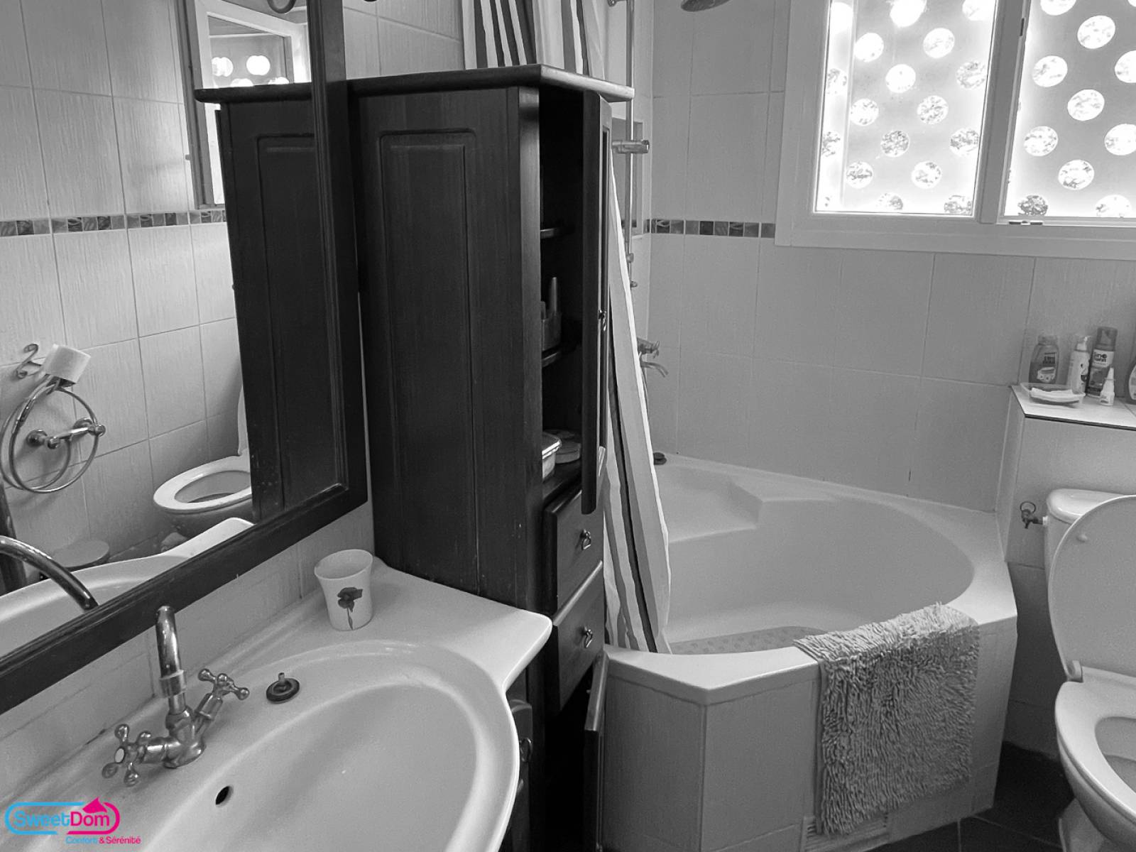 Remplacer une baignoire d'angle par une solution plus accessible à Nanterre (92000)