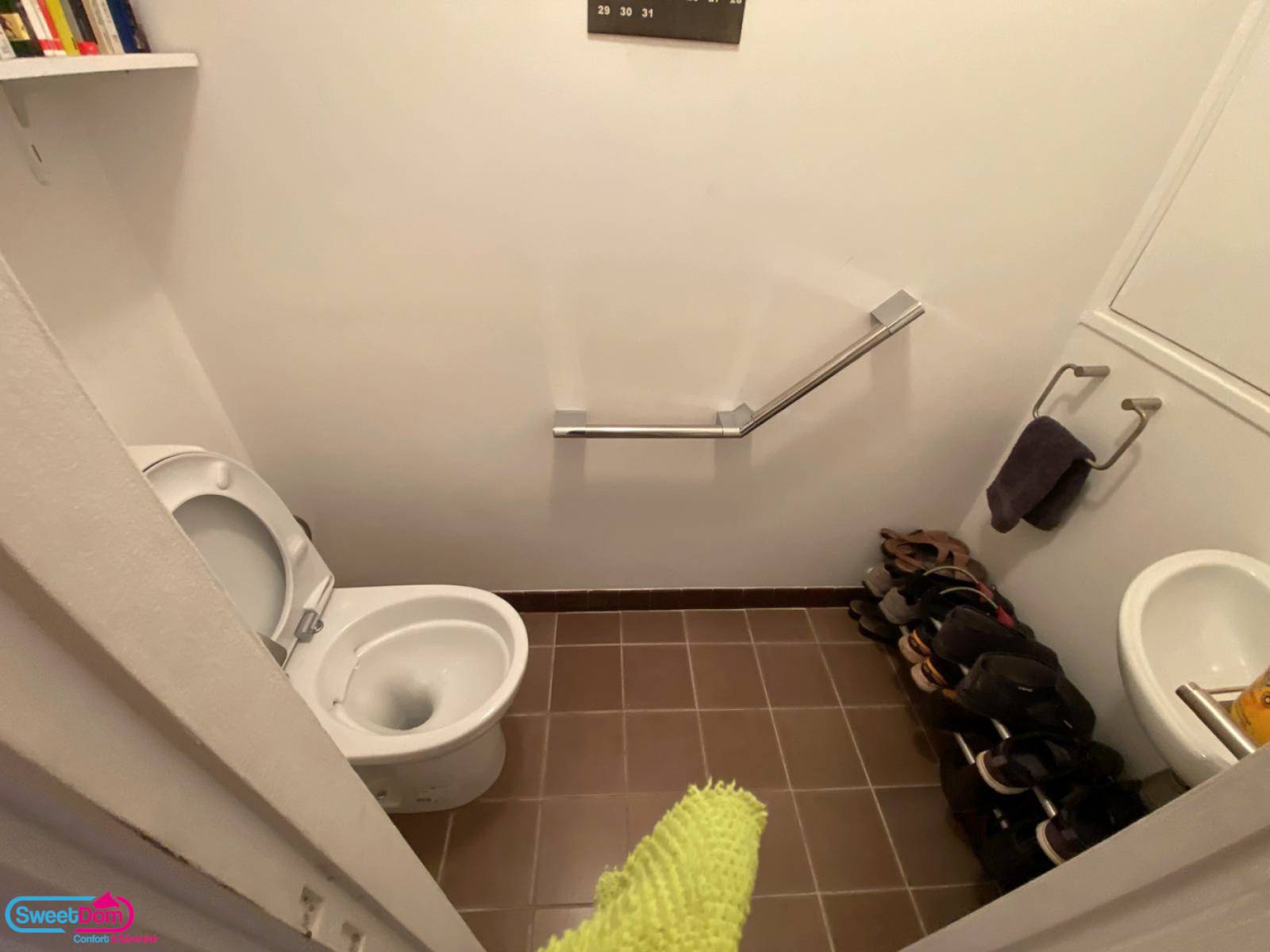 Installer une barre d'appui coudée dans les WC pour plus de sécurité à Aubervilliers (93300)