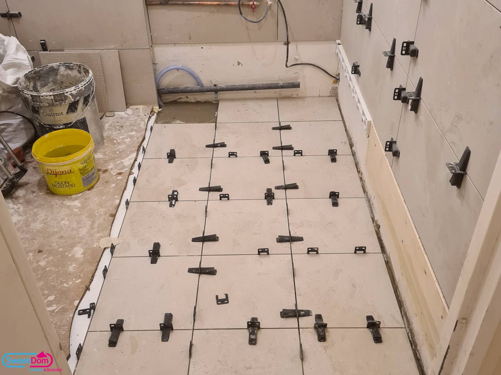 Poser un carrelage antidérapant et esthétique à Montrouge (92120)