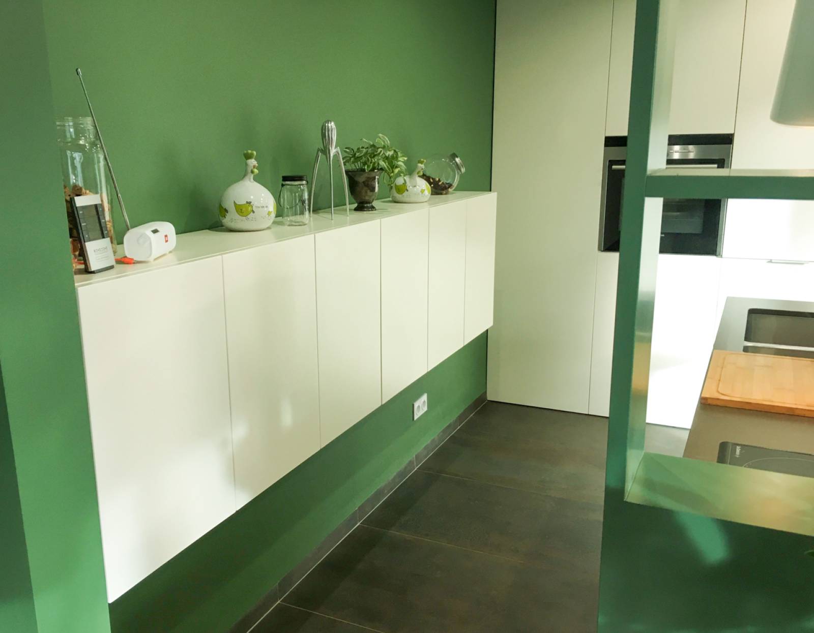 Installation de meubles suspendus (78400)