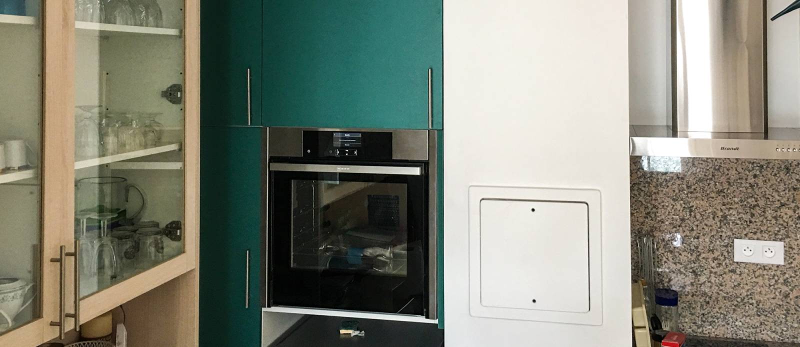 Espace sur-mesure pour le four et le lave-linge (75016) 