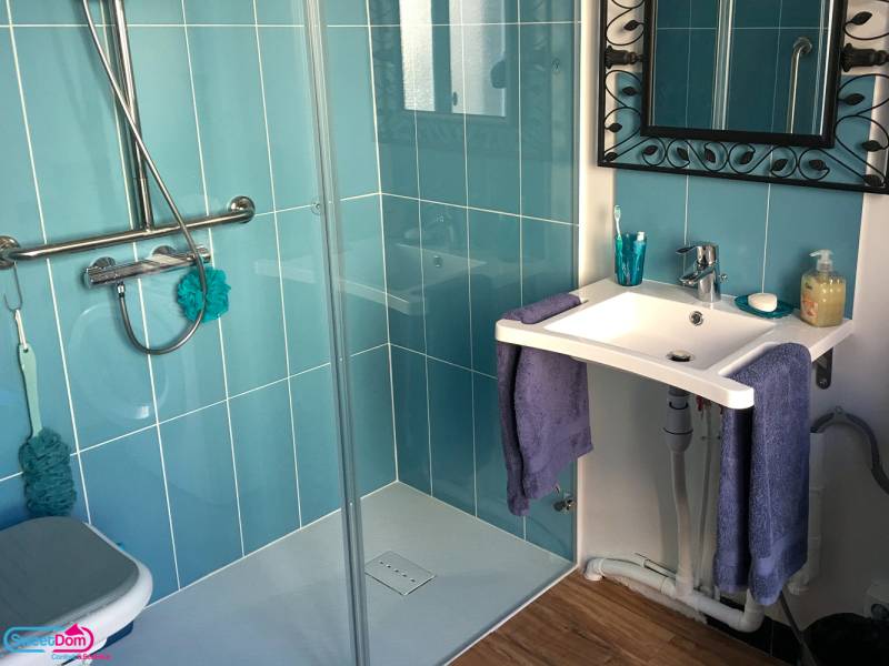 Installer une douche et repenser la décoration de sa salle de bains à Montreuil (93100)