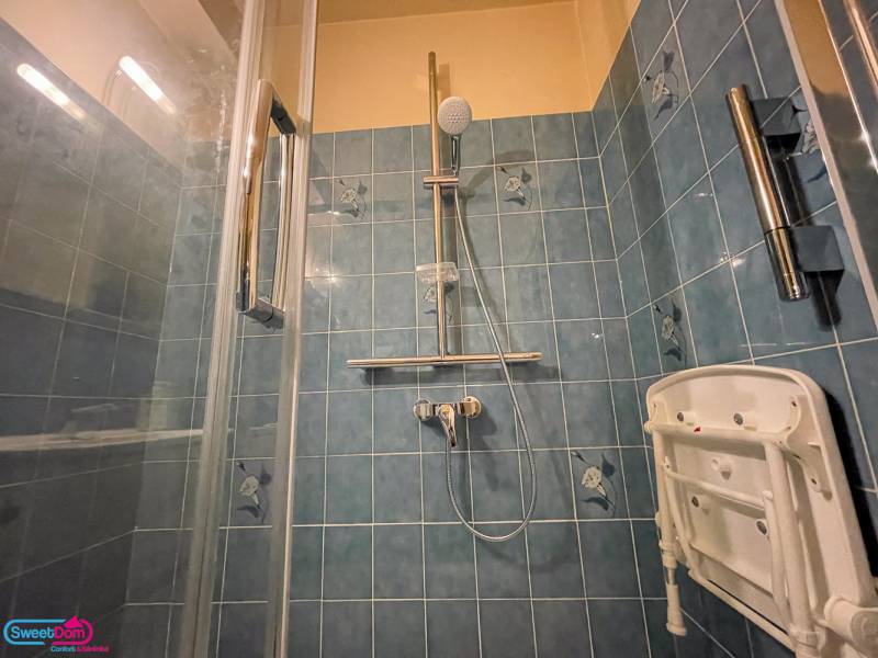 Remplacer une baignoire par une douche en gardant l'esthétique de la pièce à Bagneux (92220)