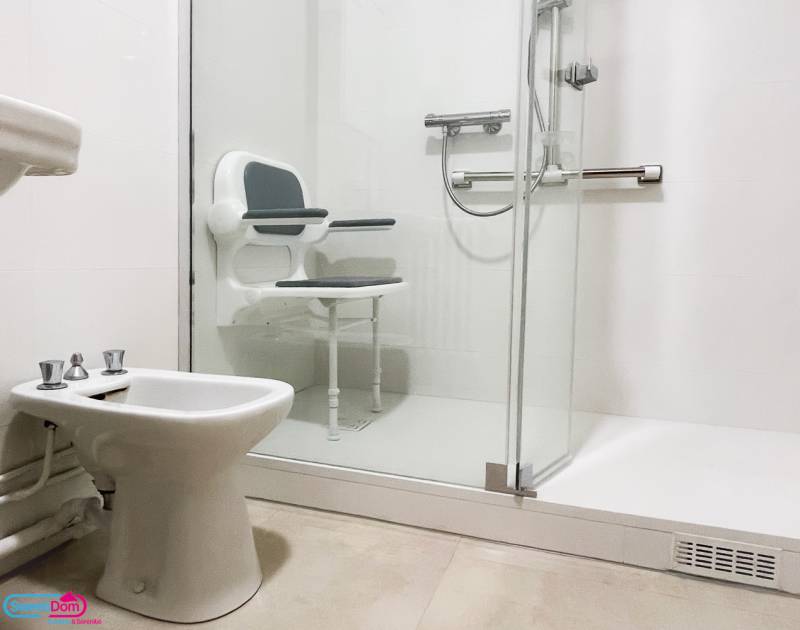 Rénover la salle de bains avec une paroi Walk-in à Arcueil (94)