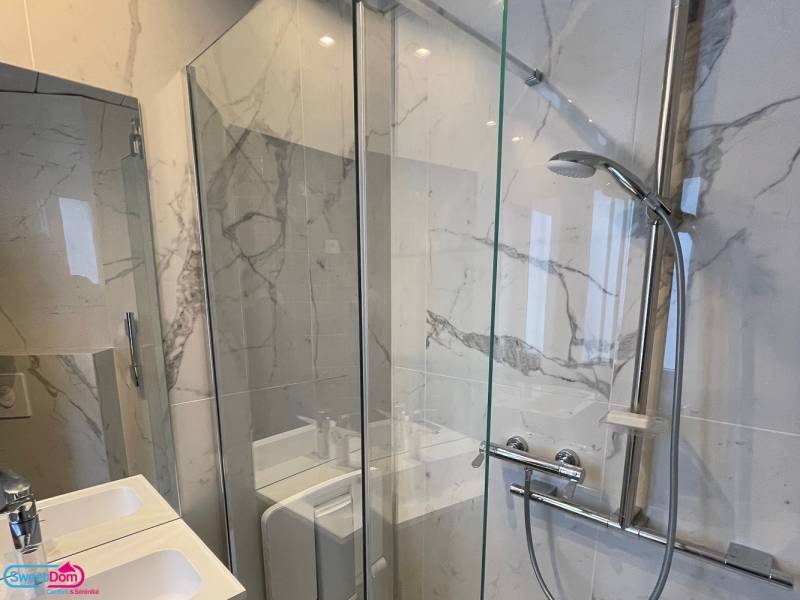 Rénover une salle de bains et installer des WC suspendu à Aubervilliers (93300)