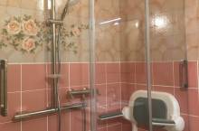 Paroi de douche coulissante pour douche adaptée à Arcueil (94)