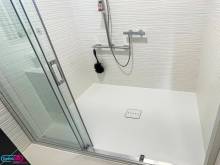 Installer une paroi de douche coulissante à Versailles (78000)
