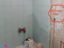 Poser le carrelage dans la future douche accessible à Vincennes (94300)