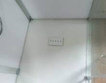 Équipements de la cabine de douche avec barres d'appui et mitigeur thermostatique (92036) 