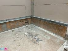Mettre en place le carrelage et le receveur pour la douche à Choisy-le-Roi (94)