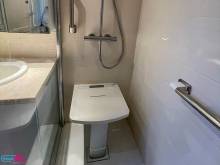 Equiper sa douche avec un siège rabattable et des barres d'appui à Neuilly-Plaisance (93360)