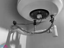 Mettre la salle de douche aux en normes électrique en coffrant le ballon d'eau chaude à Saint-Ouen-sur-Seine (93400)