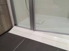 Rampe d'accès de la douche adaptée (75016)