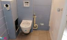 Mettre en place un WC suspendu dans sa salle d'eau avec du carrelage à Boulogne-Billancourt (92)